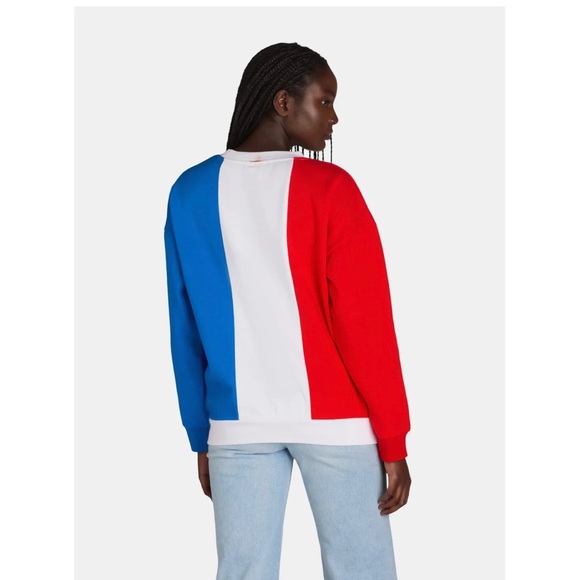 Peanuts Snoopy Sweater - Picture 5 of 5